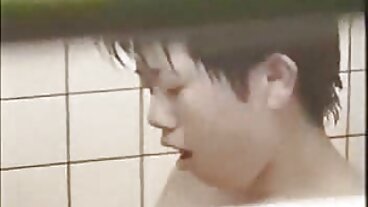 마른 18세 영형. 블론디는 경계를 배워야 합니다!