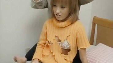 mylf 크 tit 금발의 섹시한중년여성 박사 겸 릴리스 치료