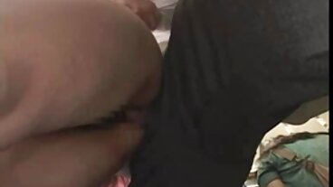 BLACKEDRAW 뜨거운 MILF 텍사스 패티는 PornHD에서 Antons BBC를 탄다.