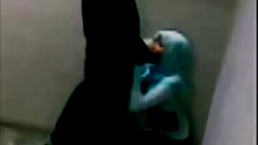 하녀 끝 올라 청소 나의 형사